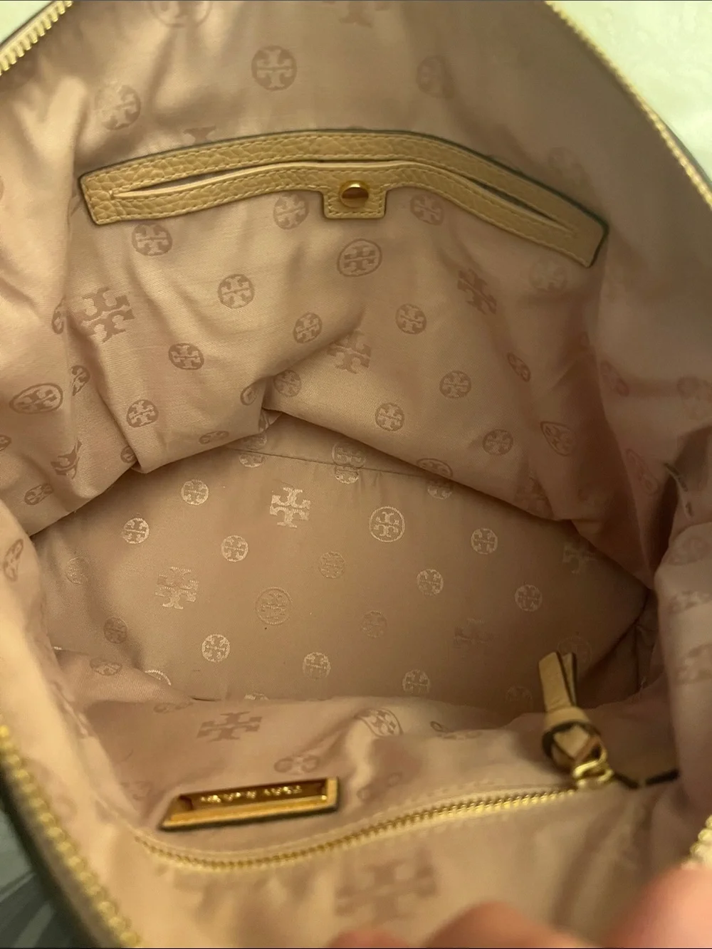 Tory Burch Taylor leather Slouchy Satchel Bag - Devon Sand  no crossbody strap